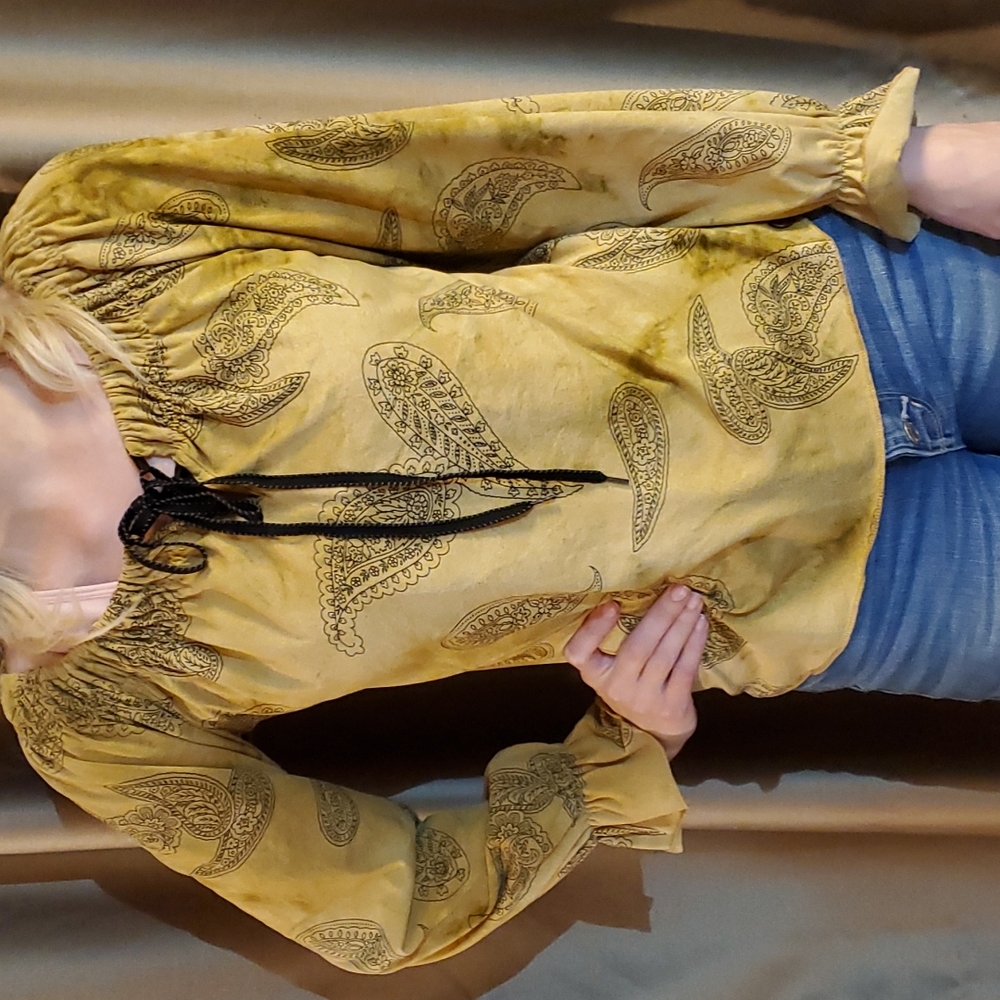 Axara gold poet shirt